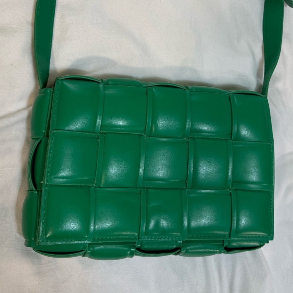 Green Woven Leather Shoulder Bag with Gold Accents - Picture 6 of 11